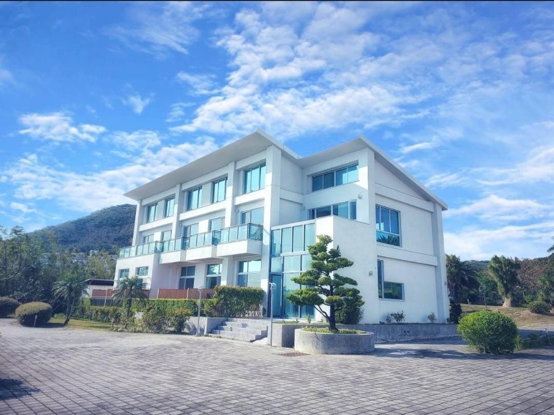 墾丁椰林 海灘文旅 Hotel Cape Eluanbi ภายนอก รูปภาพ
