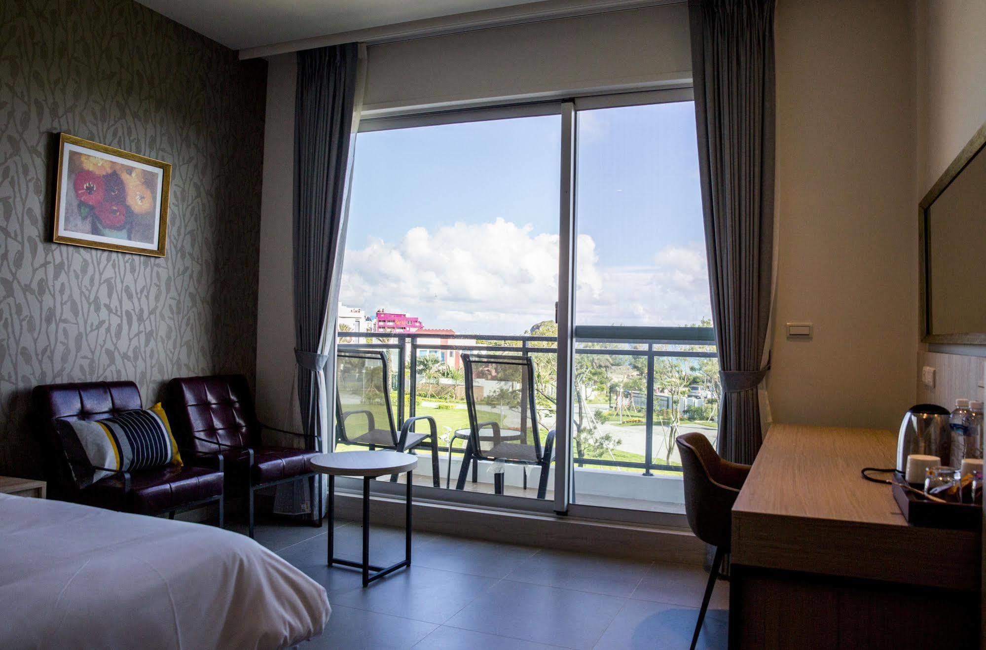 墾丁椰林 海灘文旅 Hotel Cape Eluanbi ภายนอก รูปภาพ